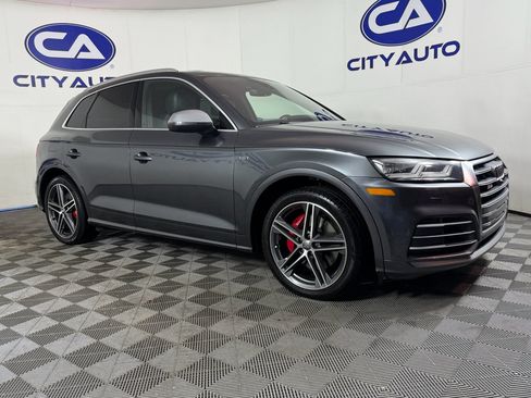 Used 2018 Audi SQ5 Prestige w/ Prestige Package image 1