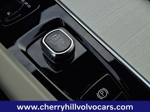 New 2026 Volvo XC60 B5 Ultra w/ Protection Package Premier image 14