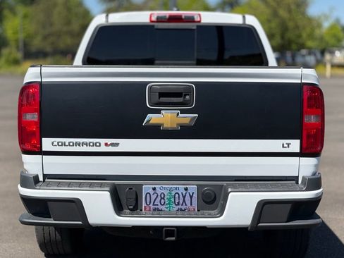 Used 2017 Chevrolet Colorado LT AWD/4WD image 4