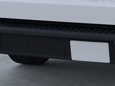 New 2025 Ford Maverick XL w/ Equipment Group 101A image 23