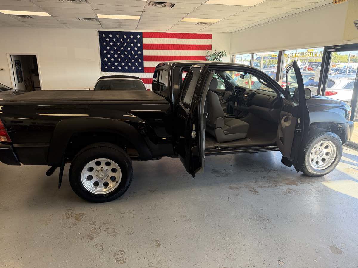 Used 2005 Toyota Tacoma 4x4 Access Cab image 29