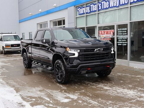New 2026 Chevrolet Silverado 1500 LT Trail Boss w/ LT Trail Boss Premium Package AWD/4WD image 2