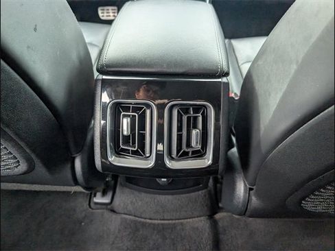 Used 2025 Kia Sorento SX image 17