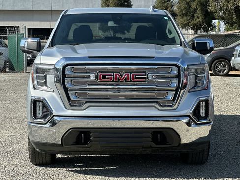 Used 2019 GMC Sierra 1500 SLT w/ Driver Alert Package I AWD/4WD image 11