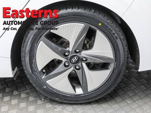 Used 2022 Hyundai Ioniq Limited image 8