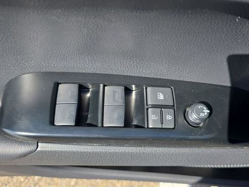 Used 2026 Toyota Camry SE w/ Convenience Package FWD image 28