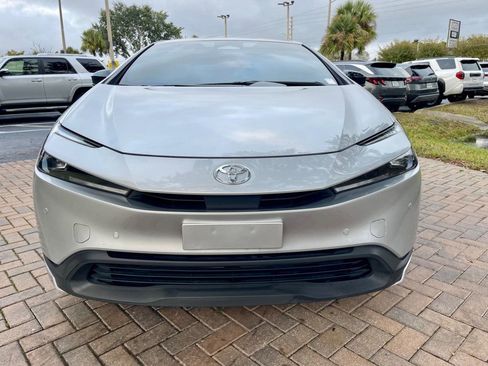 Used 2024 Toyota Prius LE image 9