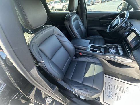 Used 2025 Lincoln Nautilus Premier w/ Jet Appearance Package AWD/4WD image 30