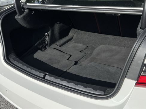 Used 2023 BMW 330i xDrive Sedan w/ Premium Package image 24