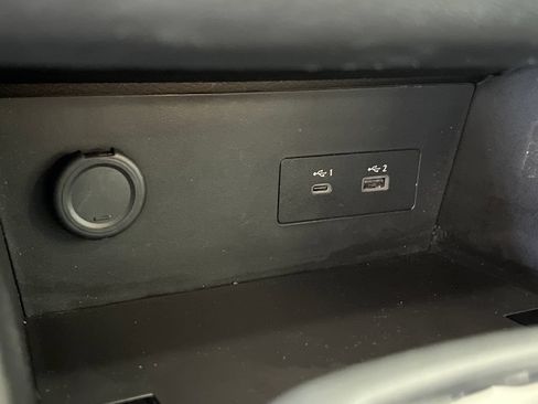 Used 2022 Nissan Pathfinder SL w/ SL Black Package FWD image 34