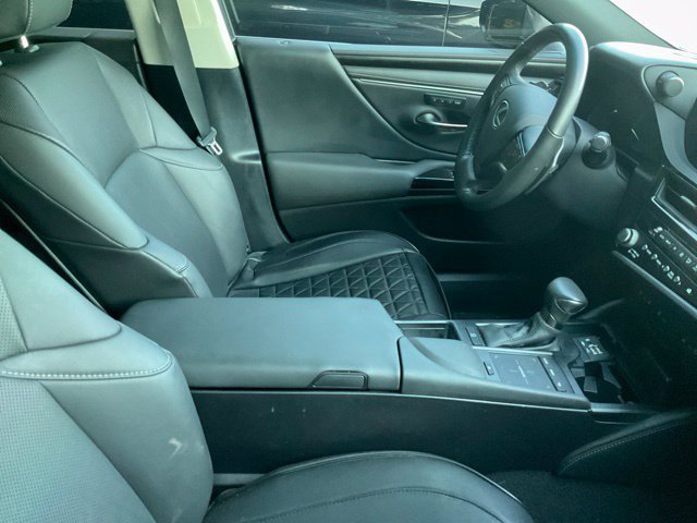 Used 2022 Lexus ES 350 w/ Premium Package FWD image 5