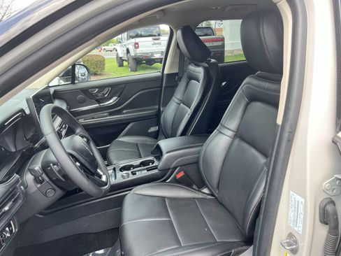 Used 2024 Lincoln Corsair AWD w/ Equipment Group 101A image 13