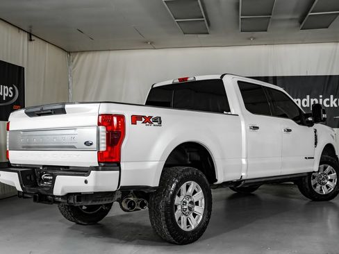 Used 2019 Ford F250 Platinum w/ Platinum Ultimate Package AWD/4WD image 8