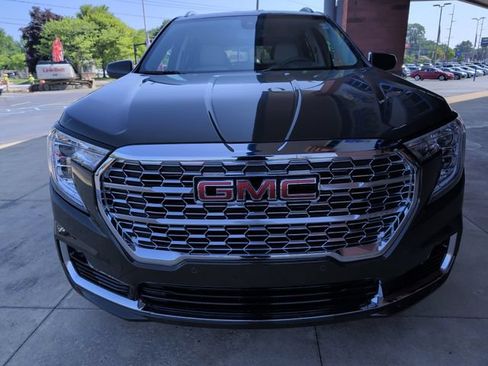 Used 2023 GMC Terrain Denali AWD/4WD image 11