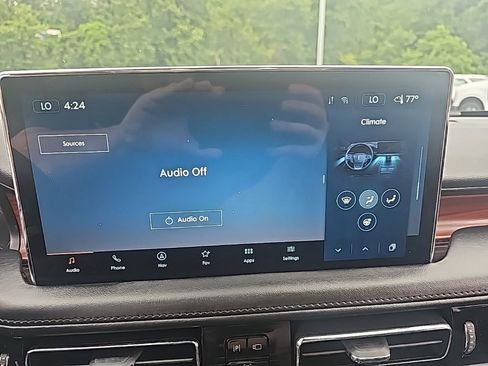 Used 2022 Lincoln Nautilus Reserve w/ Monochromatic Package image 58