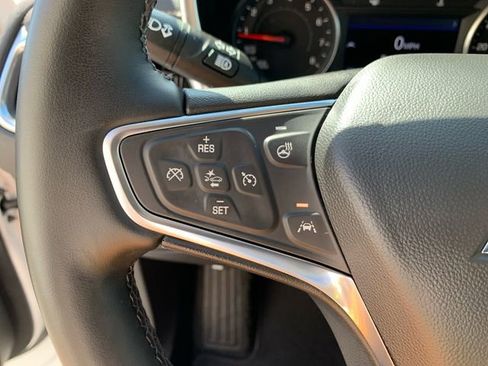 Used 2024 Chevrolet Equinox Premier image 23