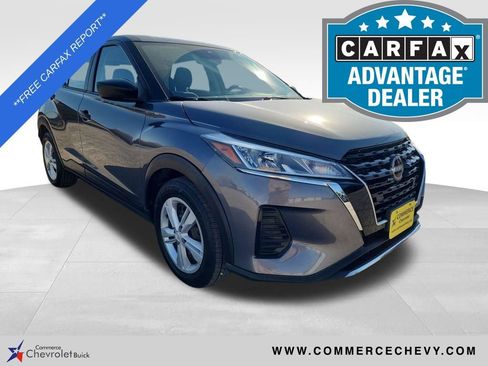 Used 2023 Nissan Kicks S image 1