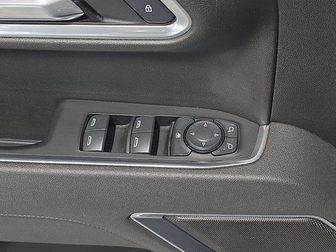 Used 2025 Chevrolet Silverado 1500 LT image 26