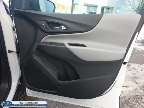 Used 2024 Chevrolet Equinox LS AWD/4WD image 9