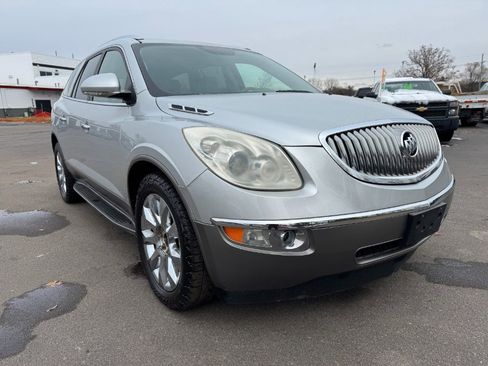 Used 2011 Buick Enclave CXL image 7