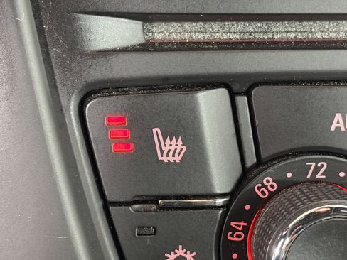 Used 2018 Buick Cascada Premium image 21