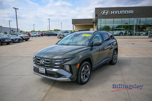 Certified 2025 Hyundai Tucson SEL AWD/4WD image 1