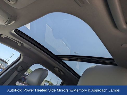 Used 2019 Lincoln Nautilus Reserve FWD image 17