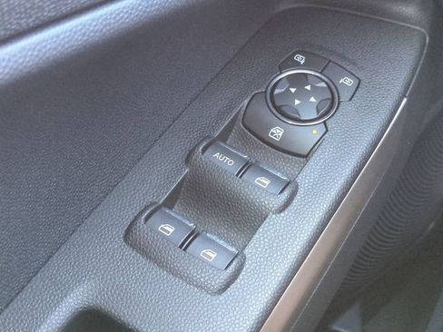 Used 2020 Ford EcoSport Titanium FWD image 25