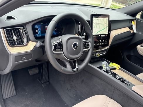 New 2026 Volvo XC60 B5 Core AWD/4WD image 13