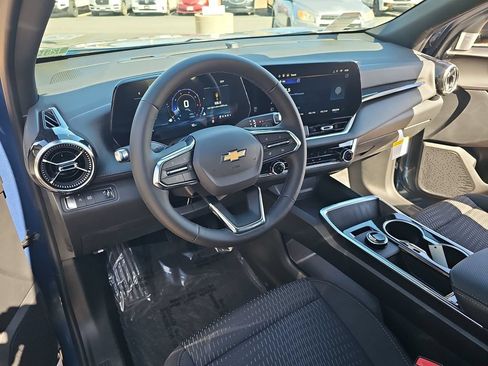New 2026 Chevrolet Equinox LT FWD image 15