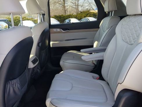 Used 2022 Hyundai Palisade Limited image 13