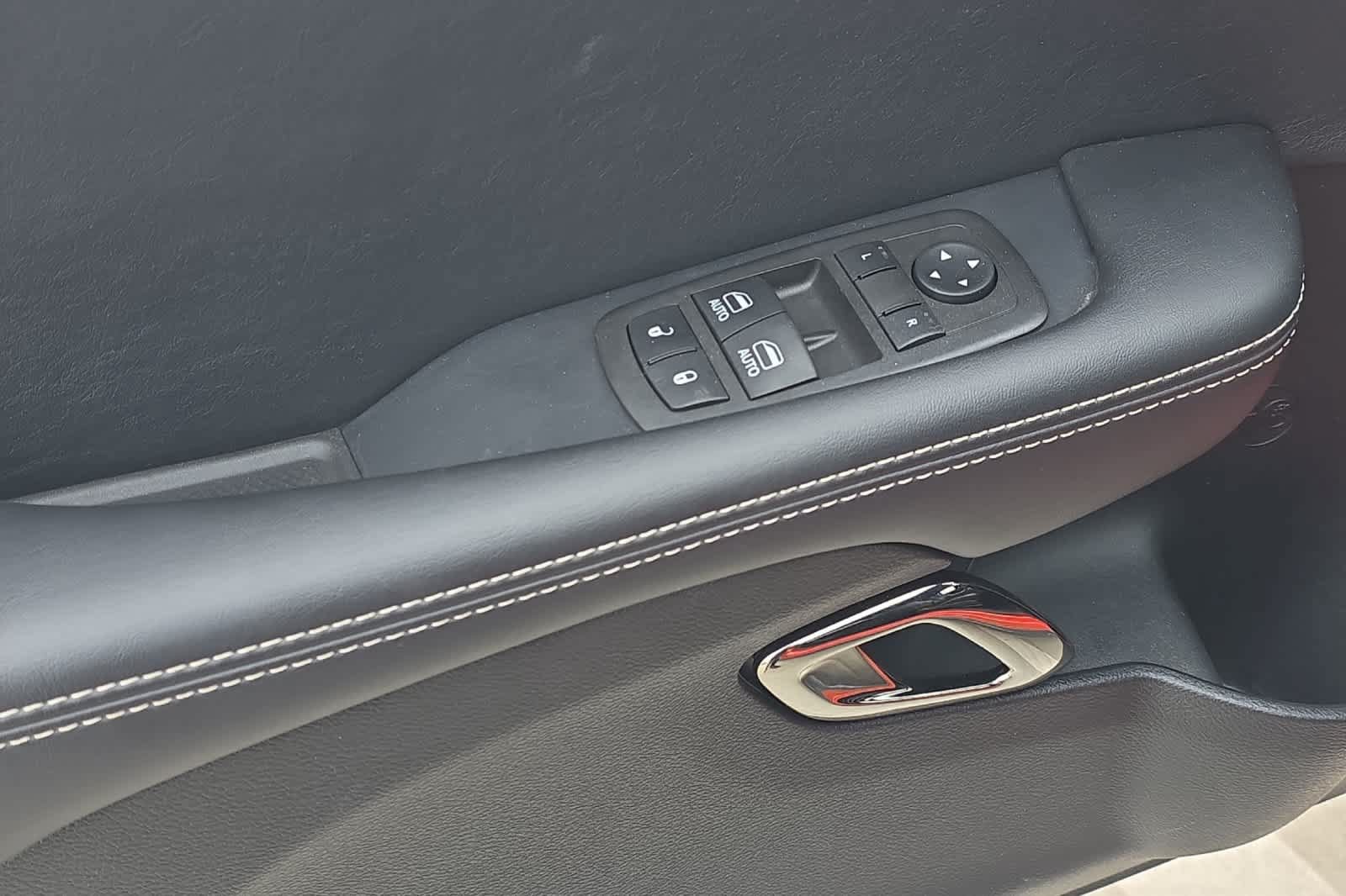 Used 2022 Dodge Challenger SRT Hellcat RWD image 14
