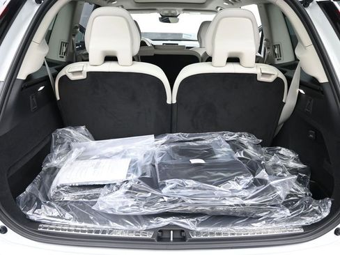 New 2026 Volvo XC90 B6 Ultra w/ Protection Package AWD/4WD image 19