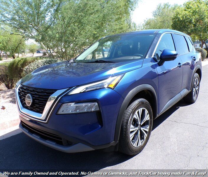 Used 2021 Nissan Rogue SV FWD image 3