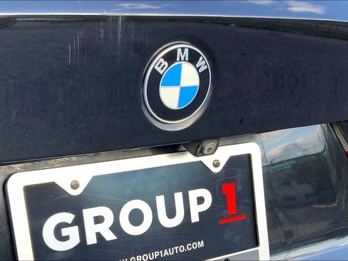 Used 2019 BMW 330i Sedan w/ Driving Assistance Package image 9