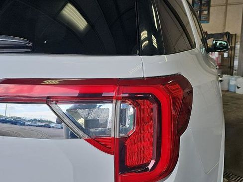 Used 2023 GMC Acadia Denali FWD image 33