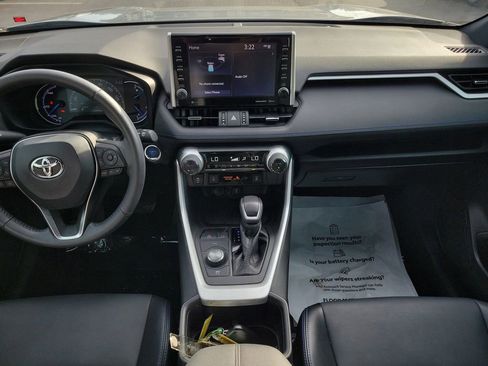 Used 2022 Toyota RAV4 XSE image 19