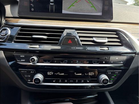 Used 2018 BMW 540i RWD image 32