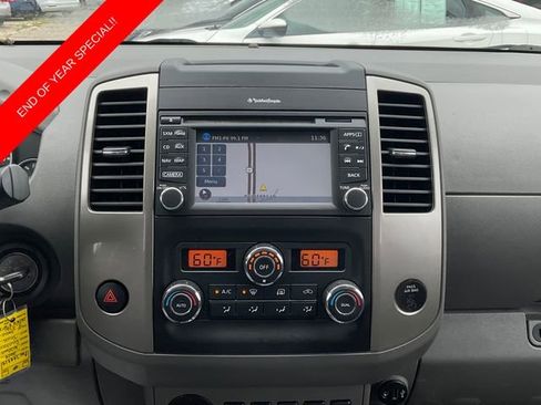 Used 2019 Nissan Frontier SL image 18