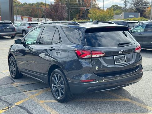 Used 2022 Chevrolet Equinox RS w/ RS Leather Package image 3
