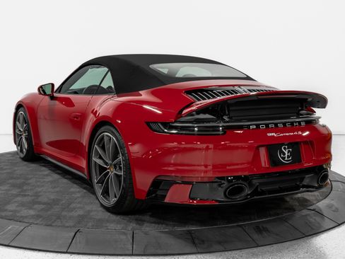 Used 2023 Porsche 911 Carrera 4S AWD/4WD image 18