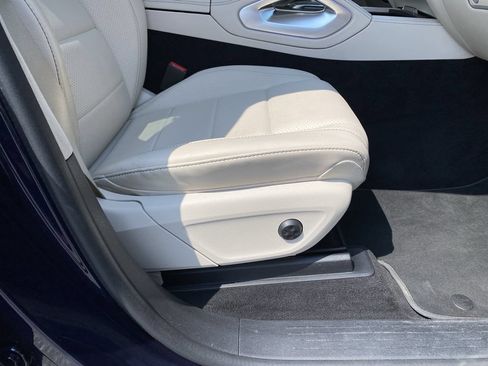Used 2021 Mercedes-Benz GLE 350 4MATIC w/ Premium Package image 38