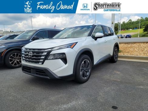 Used 2025 Nissan Rogue SV FWD image 1