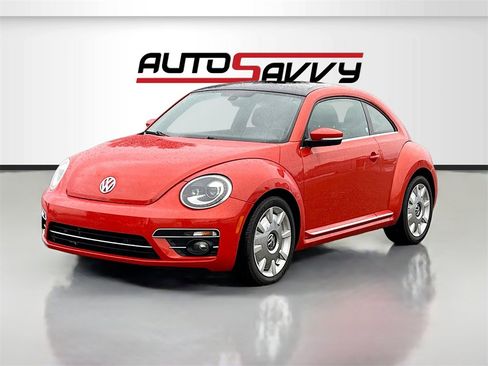 Used 2019 Volkswagen Beetle 2.0T SE image 3