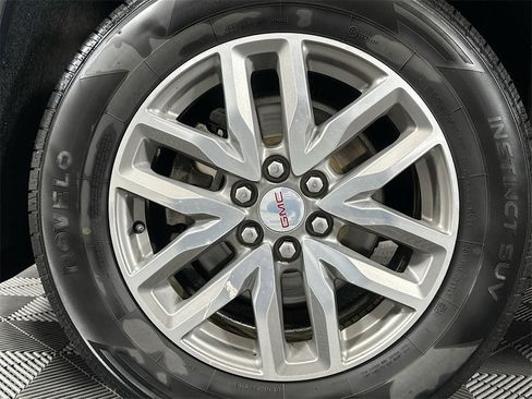 Used 2019 GMC Acadia SLE w/ Driver Alert Package I image 32