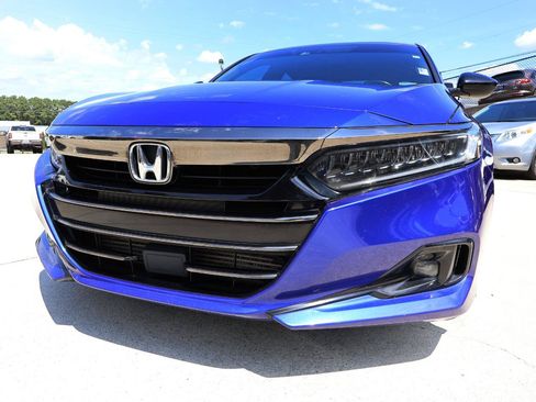 Used 2021 Honda Accord Sport image 29