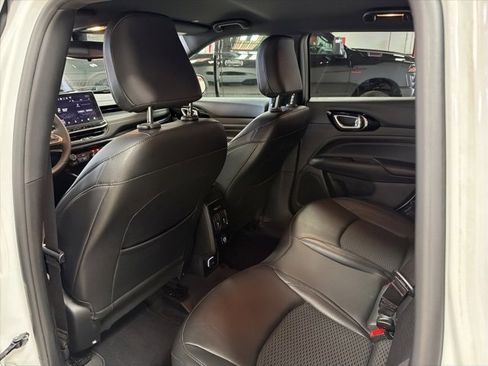 Used 2022 Jeep Compass Altitude image 13