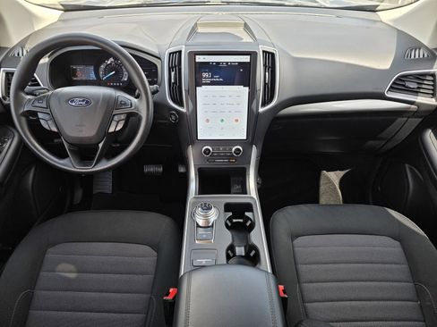 Used 2024 Ford Edge SE w/ Black Appearance Package AWD/4WD image 10