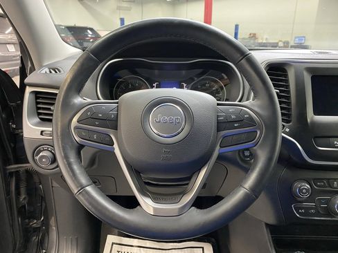 Used 2019 Jeep Cherokee Latitude Plus w/ Cold Weather Group image 24