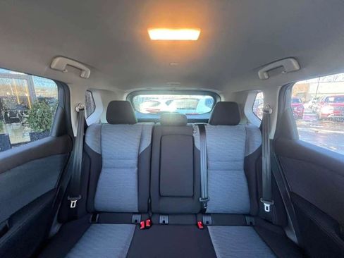 Used 2023 Nissan Rogue SV image 14